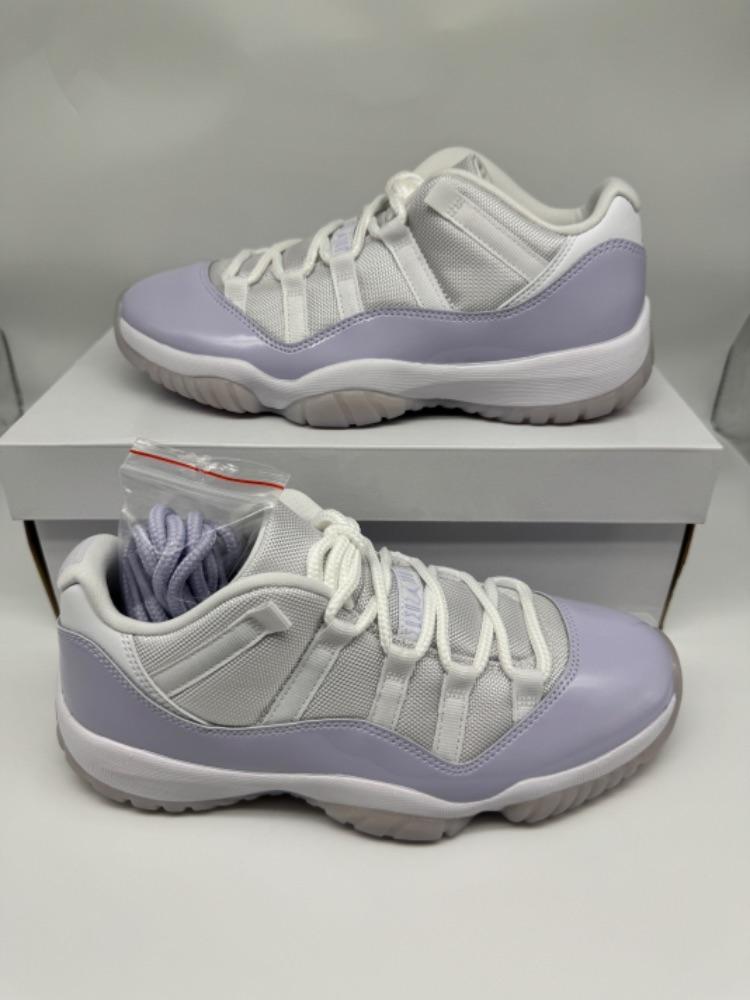 Nike Jordan XI Low Pure Violet
