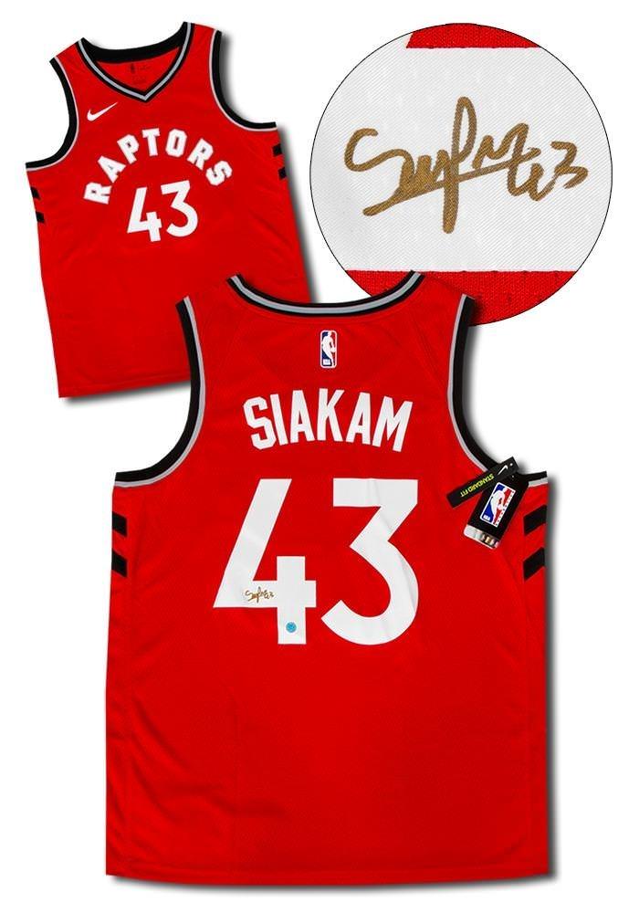 Pascal siakam hot sale signed basketball