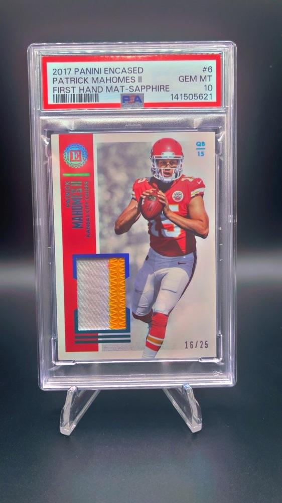 2017 Mahomes Encased /25 PSA10