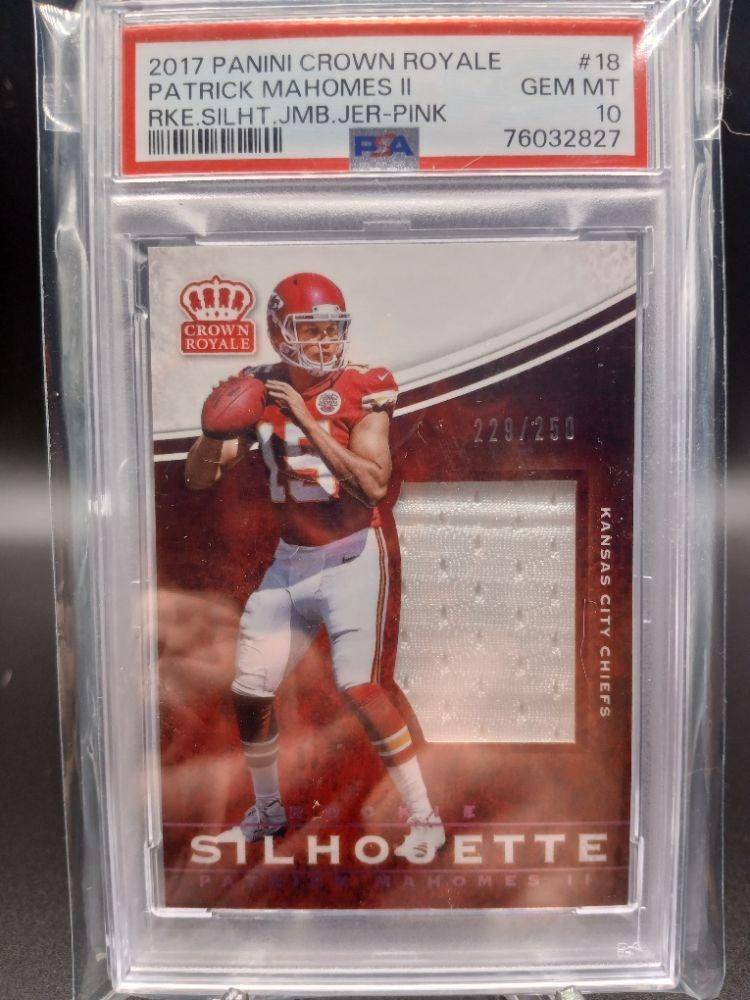 2017 Mahomes Patch PSA 10 RC